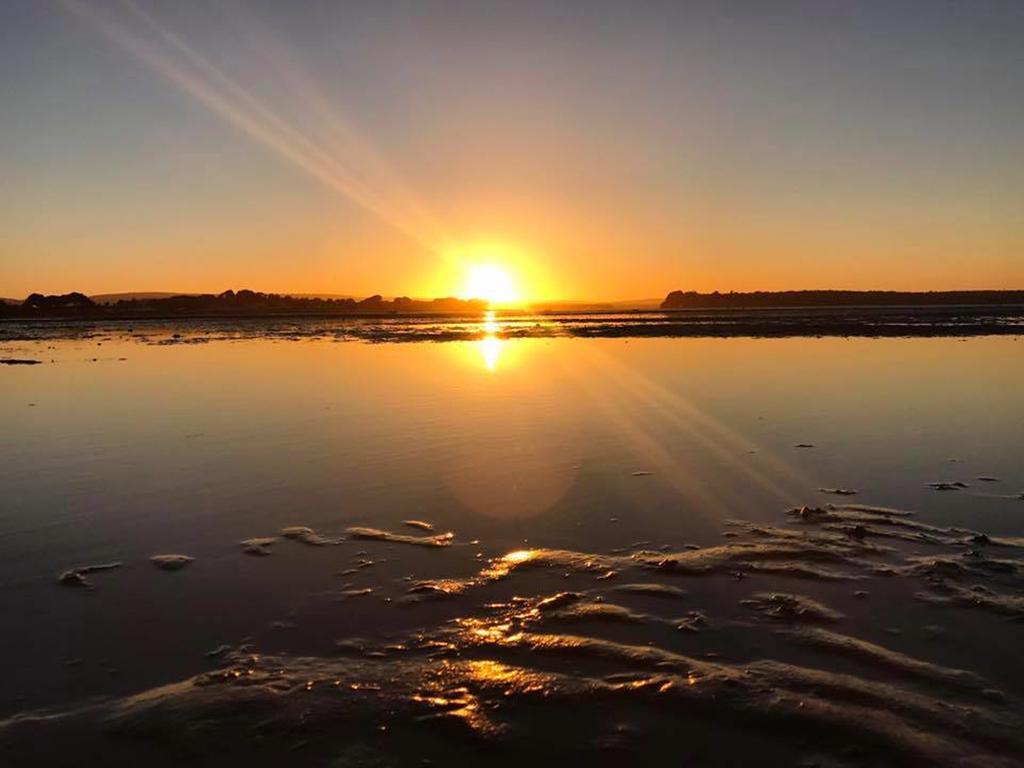 Taverner - Self Catering Holiday Home Close To Poole Quay Экстерьер фото
